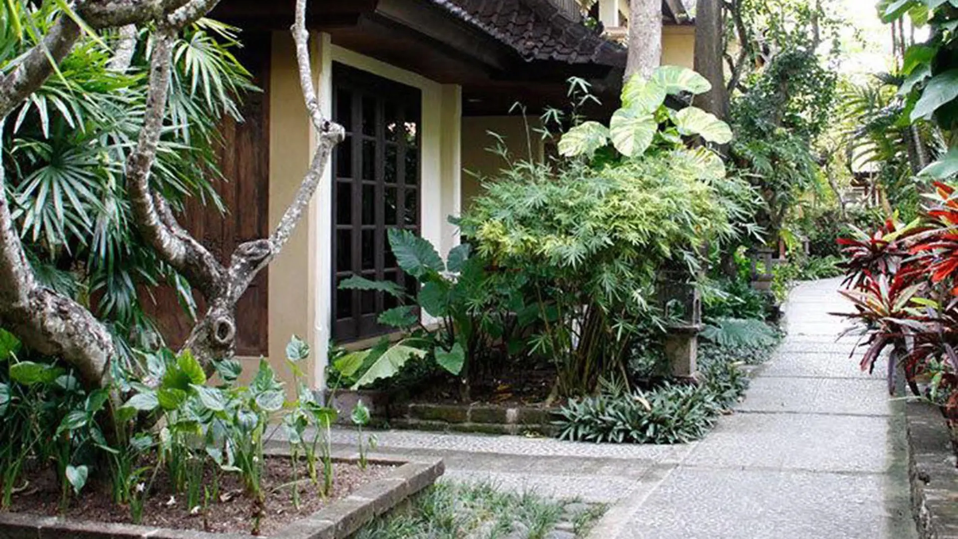 Hotel Puri Bambu Jimbaran  3*, Jimbaran (Bali)